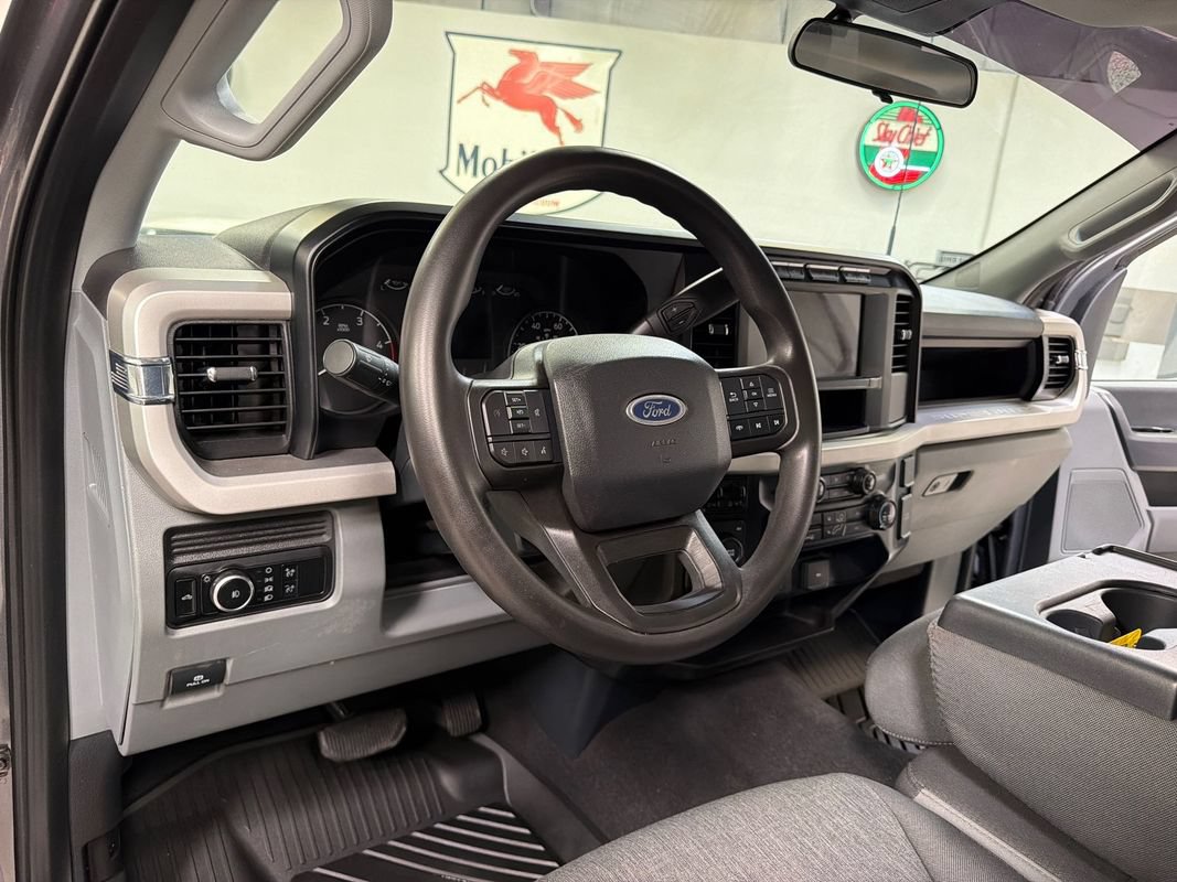 Used 2023 Ford F250 XL w/ STX Appearance Package AWD/4WD image 26
