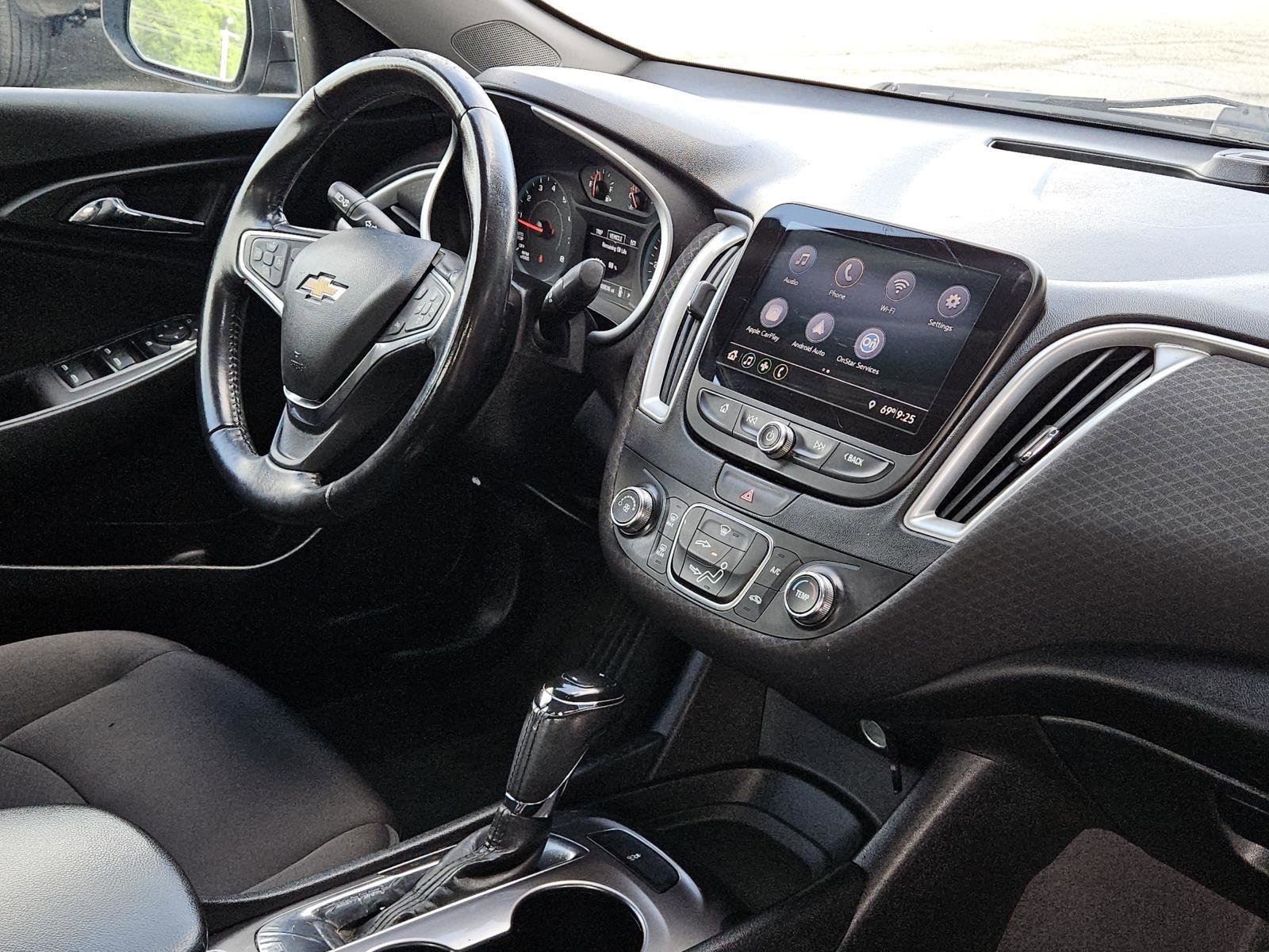 Used 2019 Chevrolet Malibu RS image 30