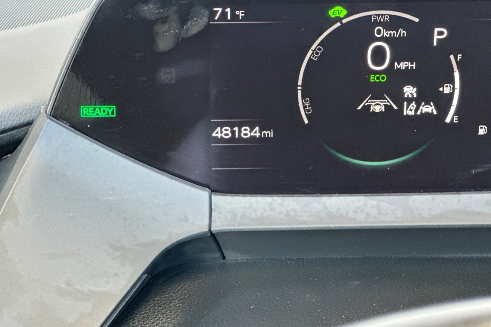 Used 2024 Toyota Prius XLE FWD image 23