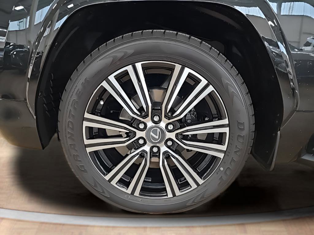 New 2024 Lexus LX 600 4WD w/ Luxury Package image 6