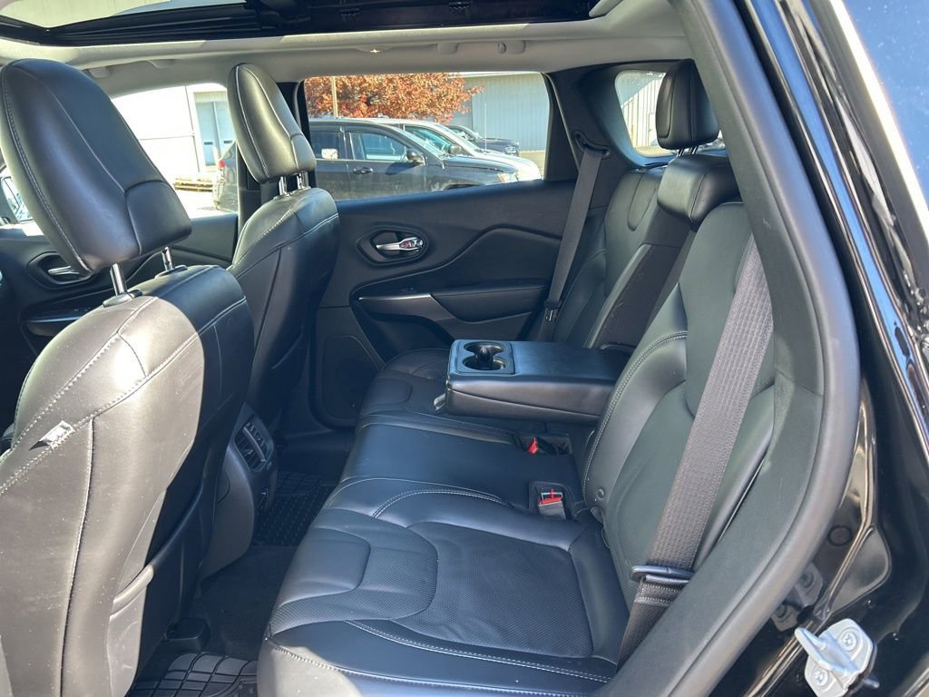 Used 2019 Jeep Cherokee Limited image 34