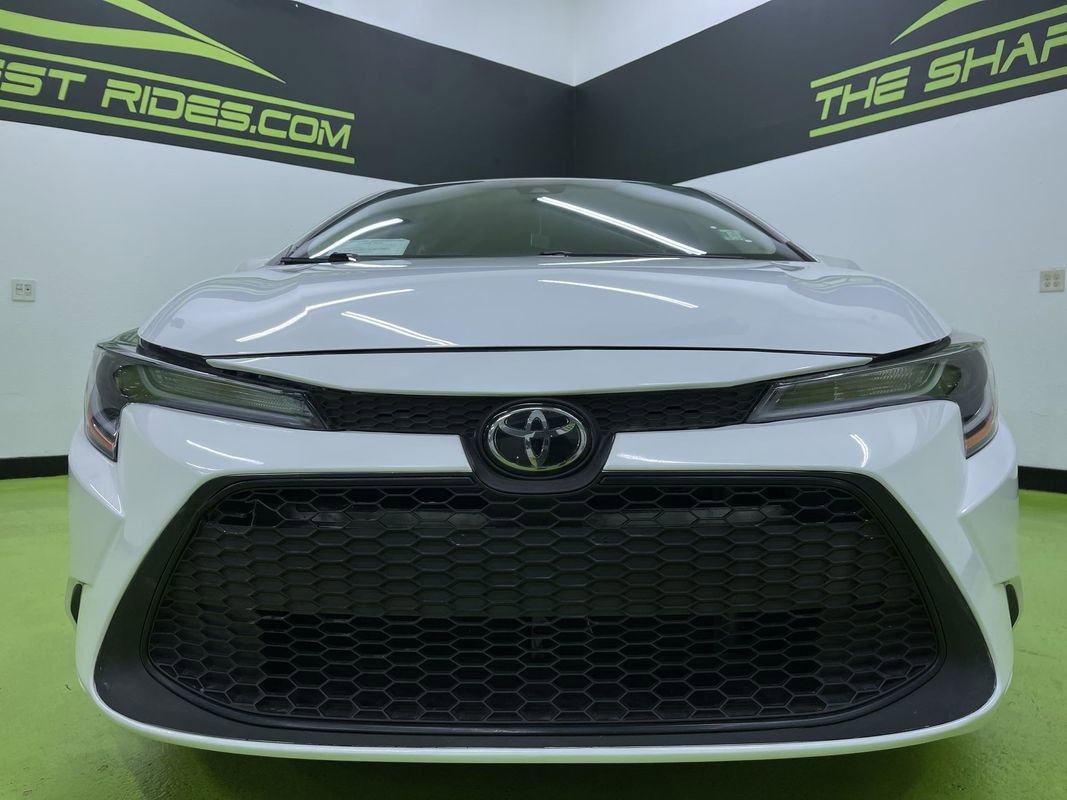 Used 2022 Toyota Corolla LE FWD image 3