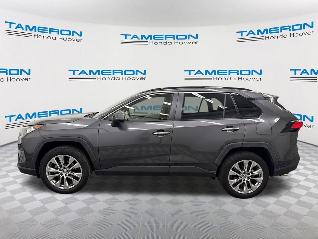 Used 2020 Toyota RAV4 Limited FWD image 2