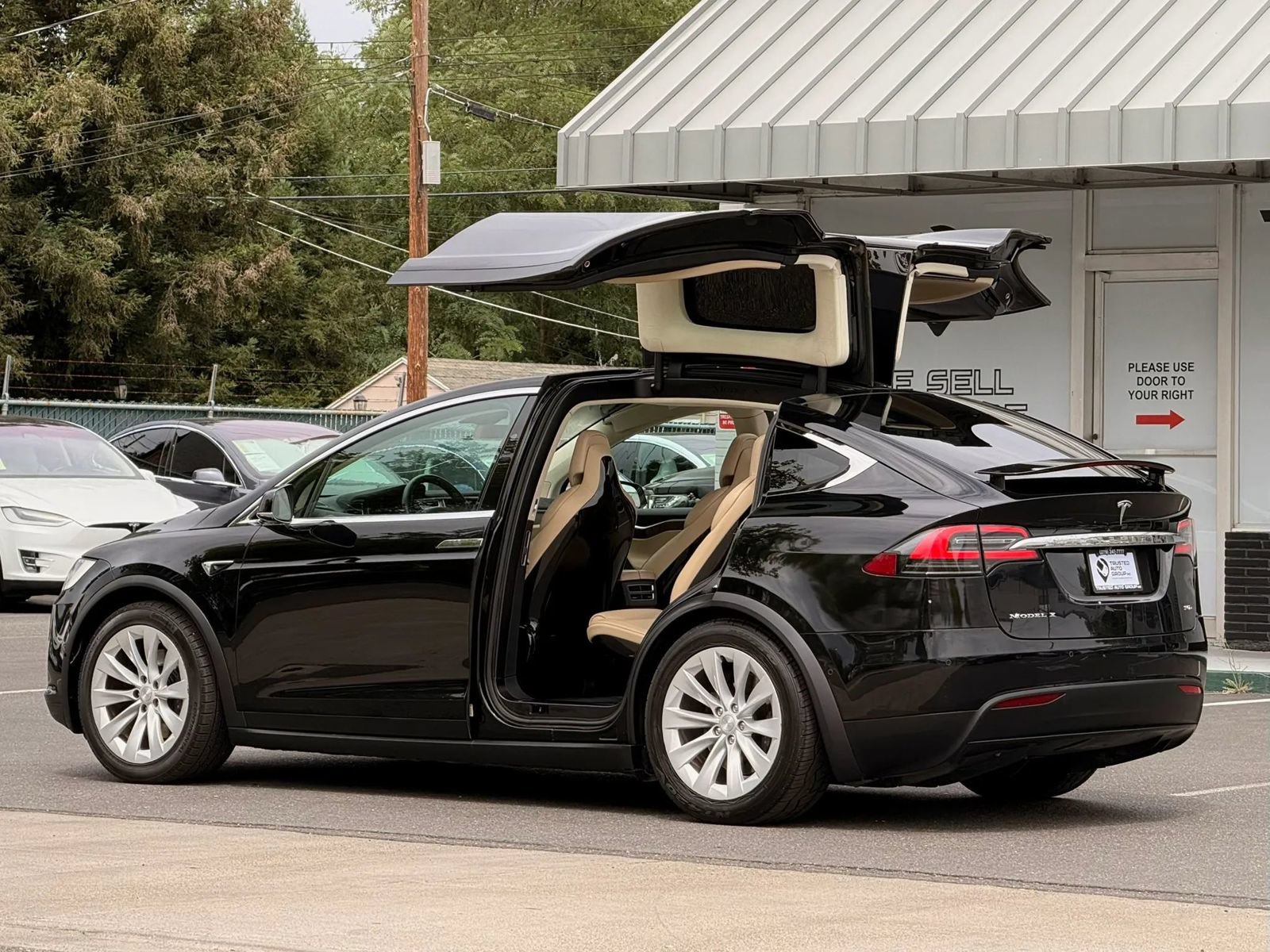 Used 2016 Tesla Model X 90D AWD/4WD image 6