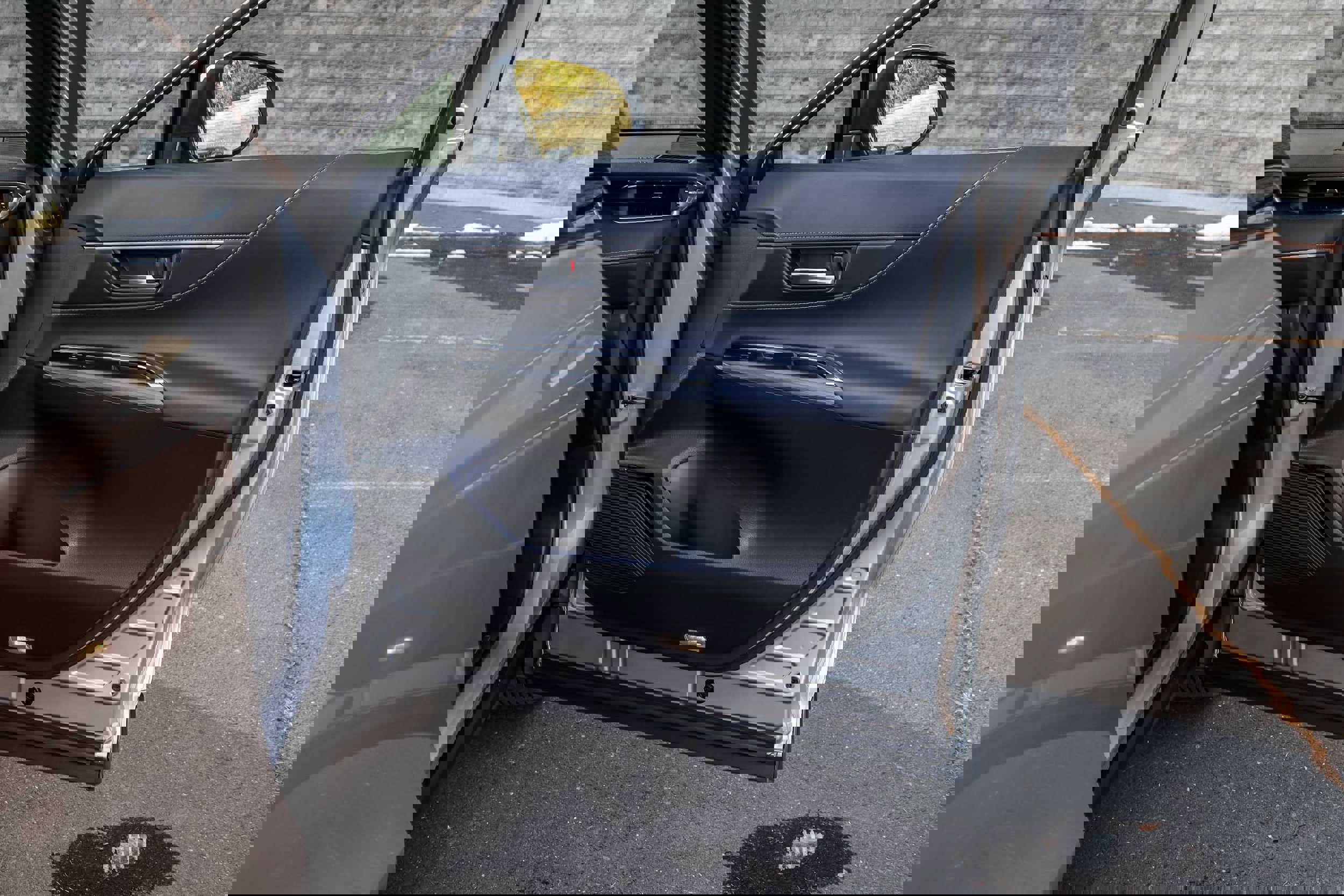 Certified 2024 Toyota Venza Limited image 14