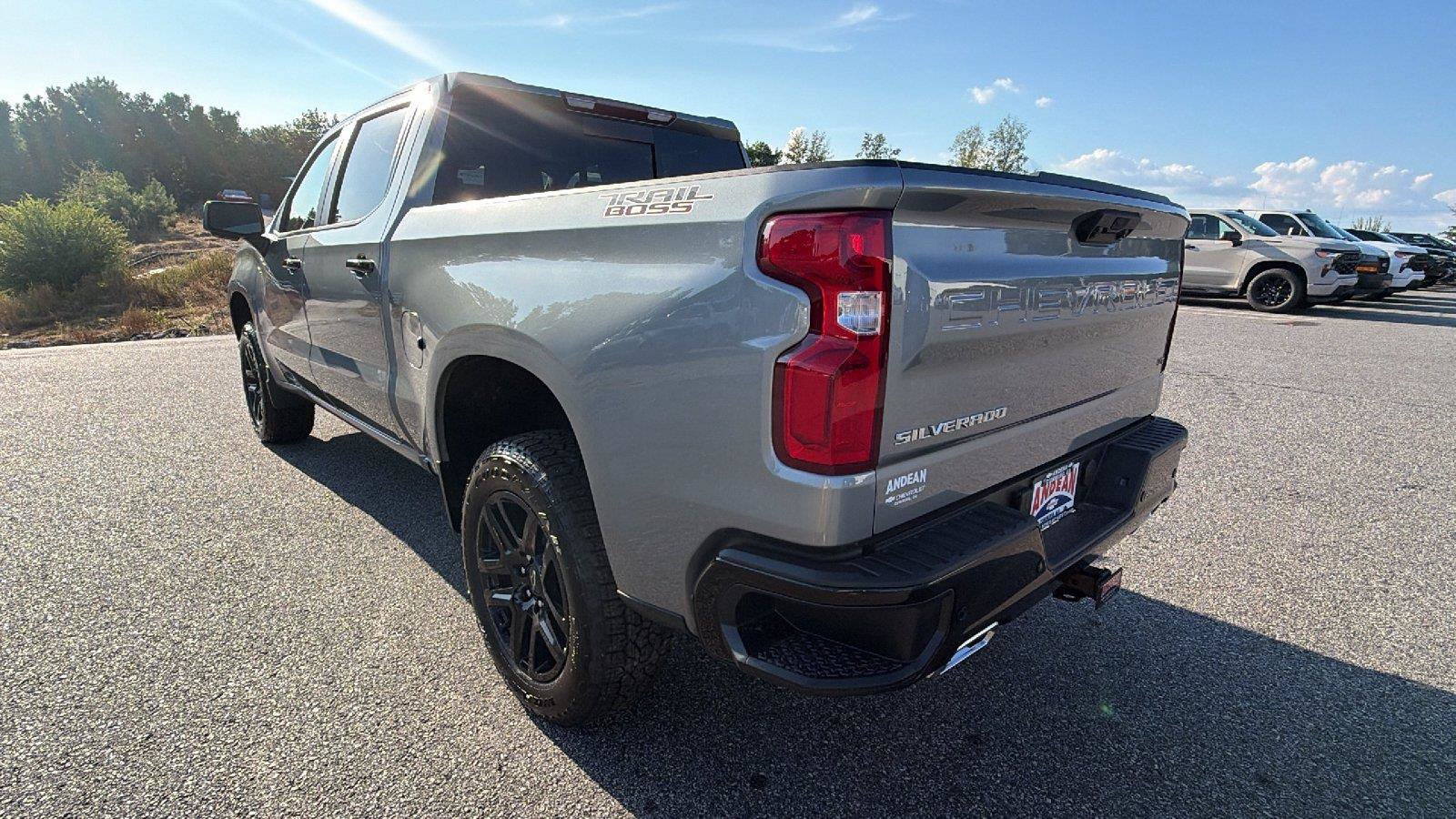 New 2026 Chevrolet Silverado 1500 LT Trail Boss w/ LT Trail Boss Premium Package AWD/4WD image 11