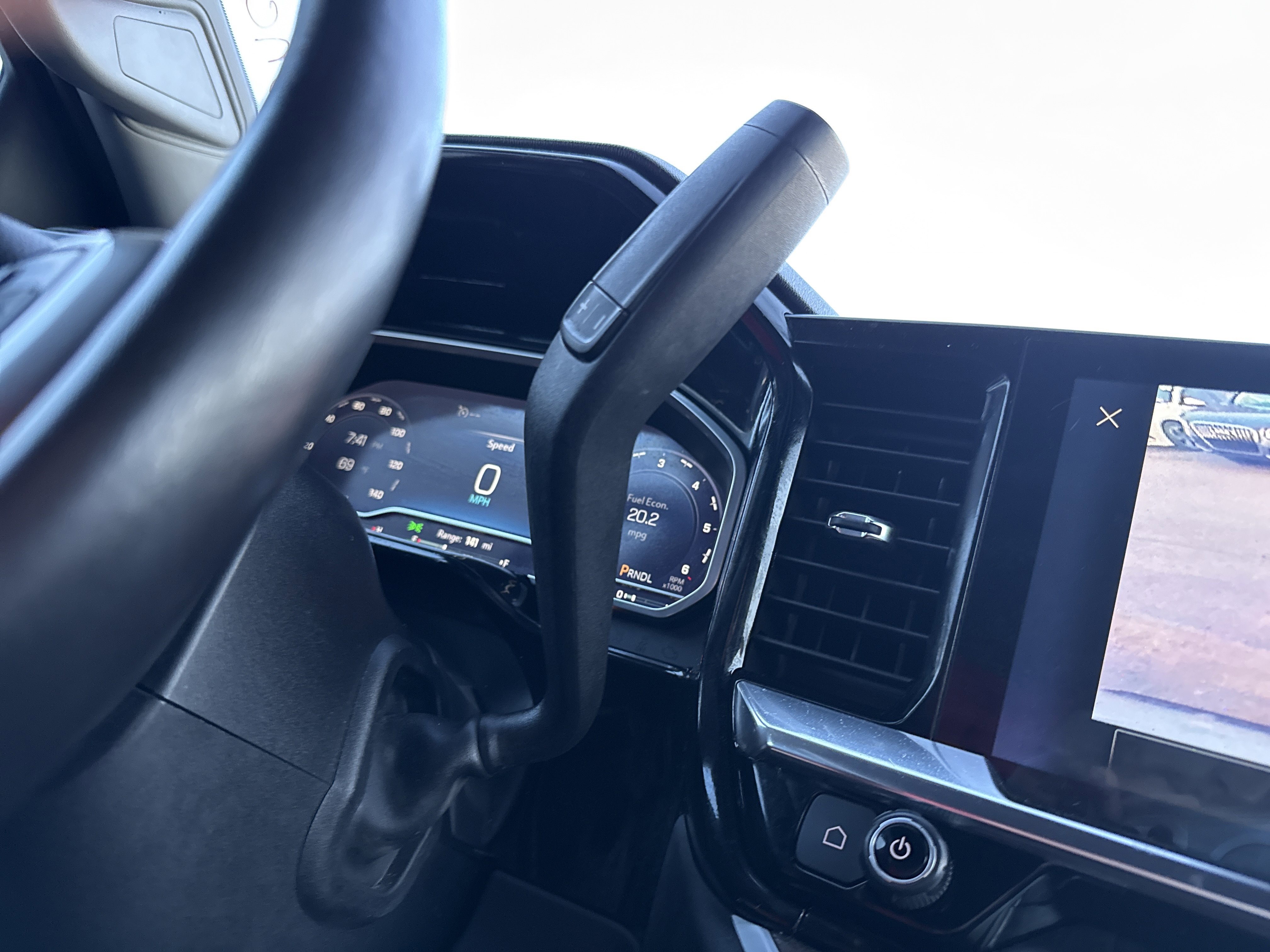 Used 2022 Chevrolet Silverado 1500 LT image 22