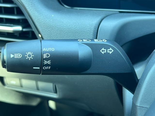 New 2026 Nissan Sentra SR FWD image 16