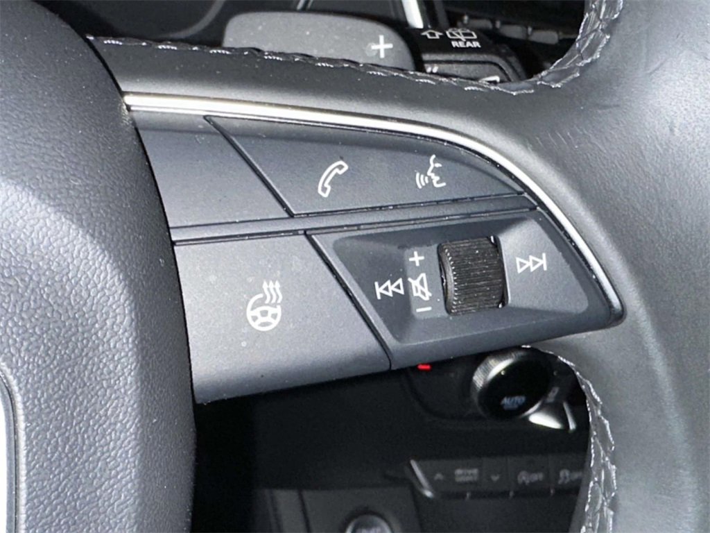 Used 2025 Audi Q5 2.0T Premium w/ Convenience Plus Package image 24