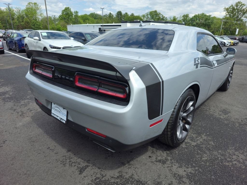 Used 2021 Dodge Challenger R/T Scat Pack RWD image 4