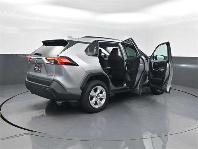 Used 2021 Toyota RAV4 LE image 35