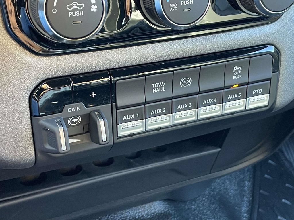 New 2026 RAM 4500 Tradesman w/ Chrome Appearance Group AWD/4WD image 37