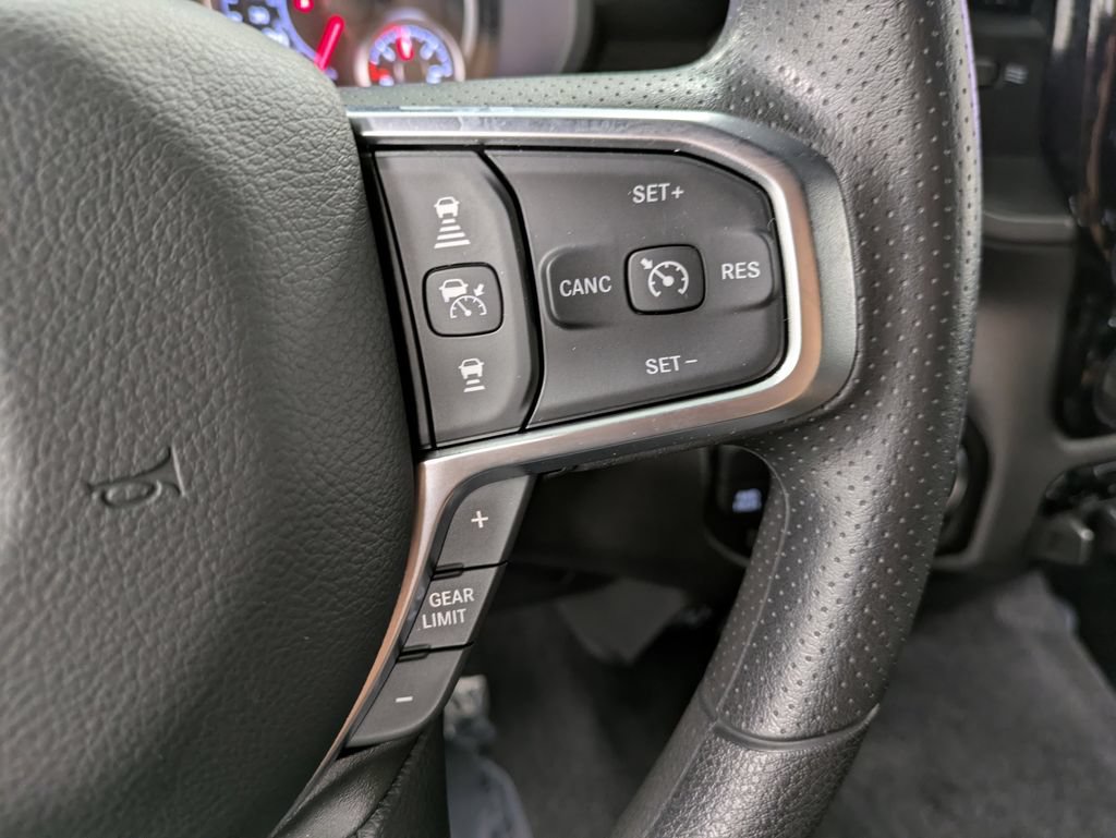 Used 2026 RAM 1500 Express AWD/4WD image 18