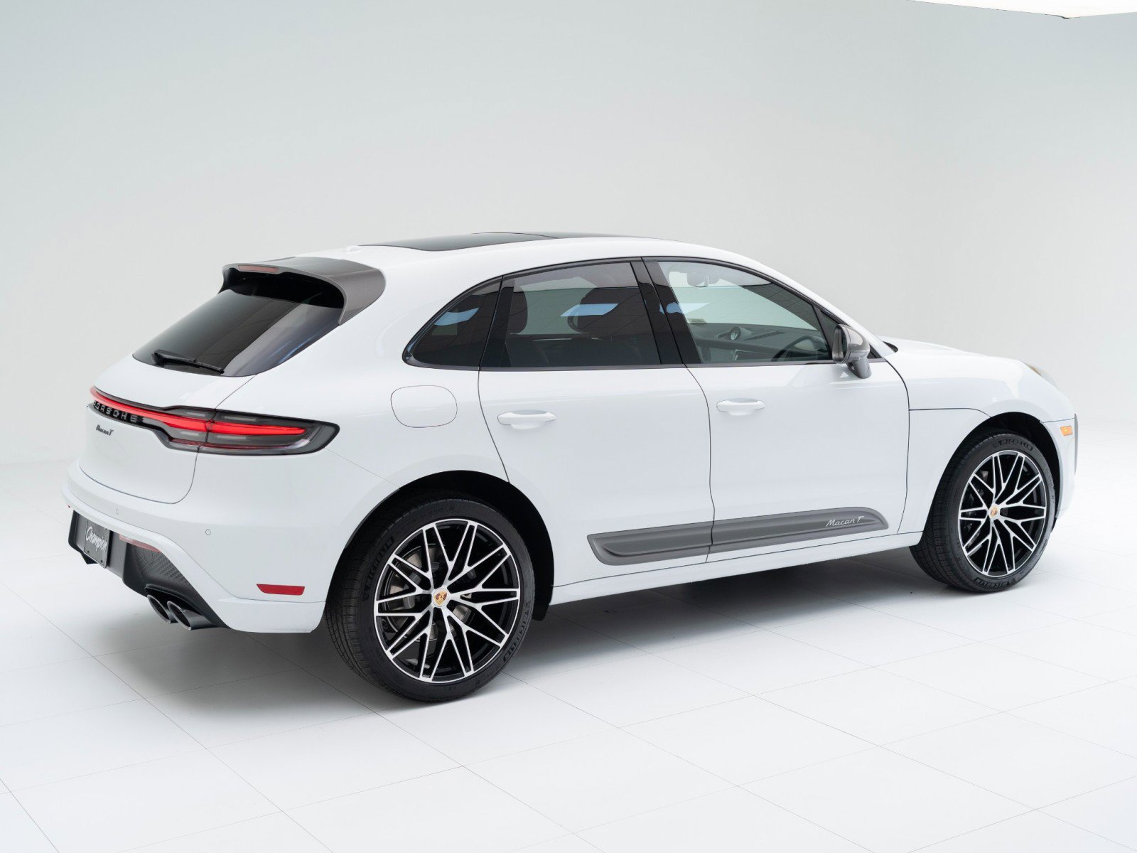 New 2026 Porsche Macan image 9