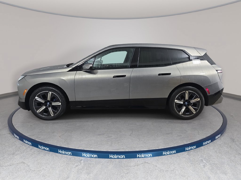 Certified 2024 BMW iX xDrive50 w/ Premium Package AWD/4WD image 8