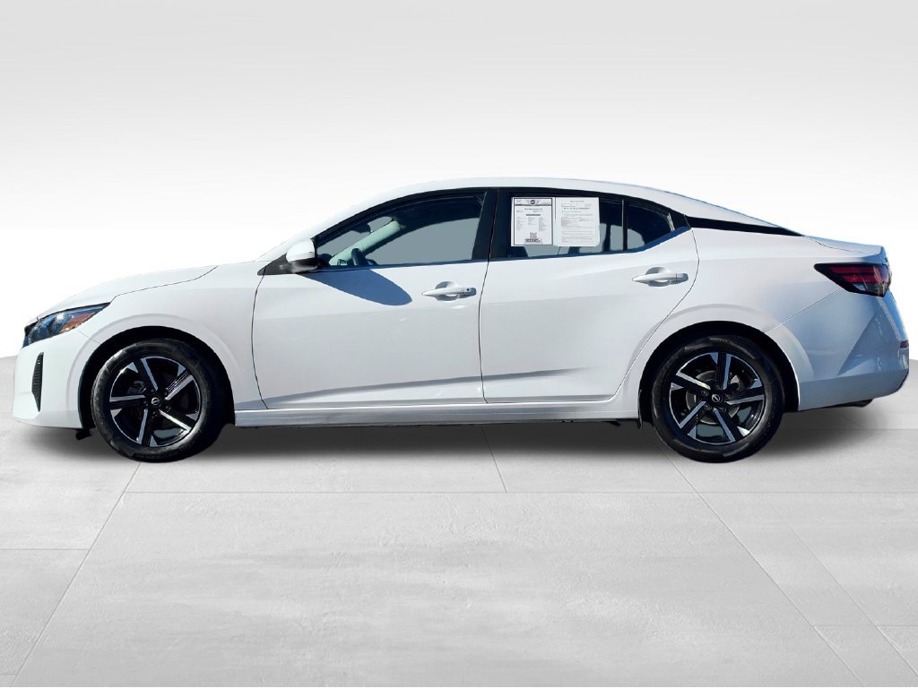 Used 2024 Nissan Sentra SV FWD image 4