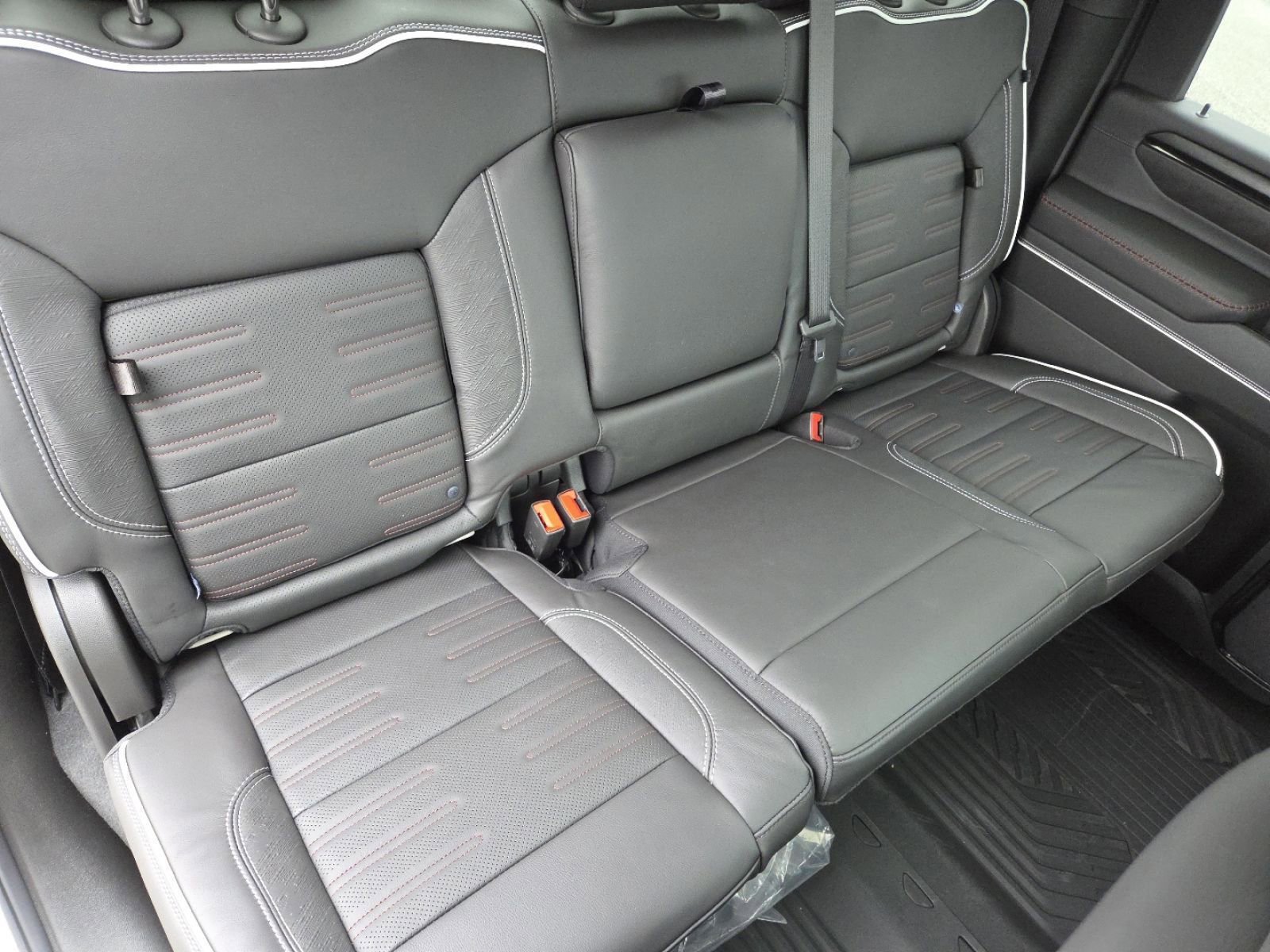 New 2026 GMC Sierra 2500 AT4X w/ AT4X AEV Edition image 30