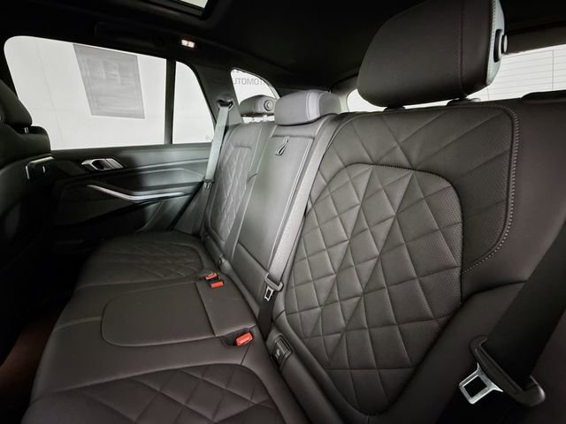 Used 2024 BMW X5 xDrive40i w/ Premium Package image 26