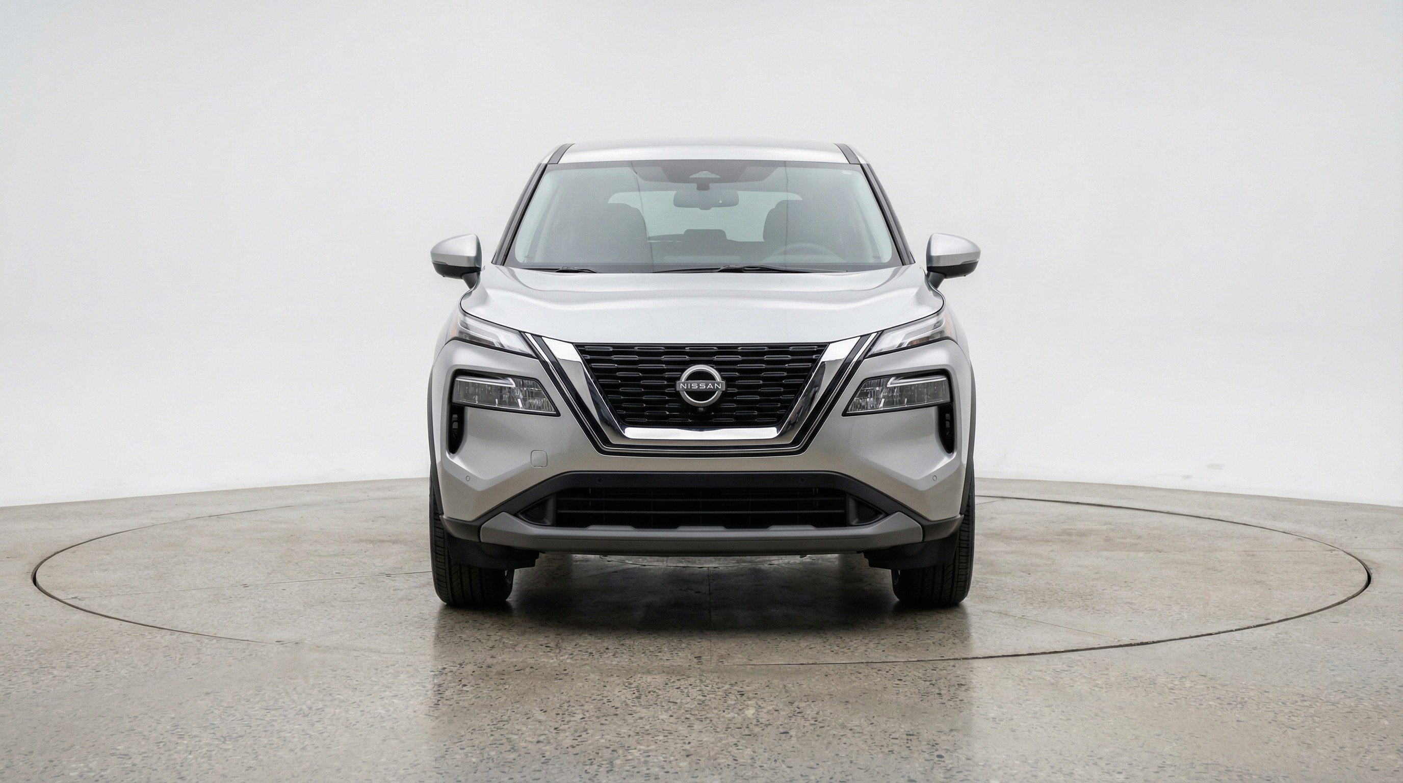 Used 2025 Nissan Rogue SV FWD image 2