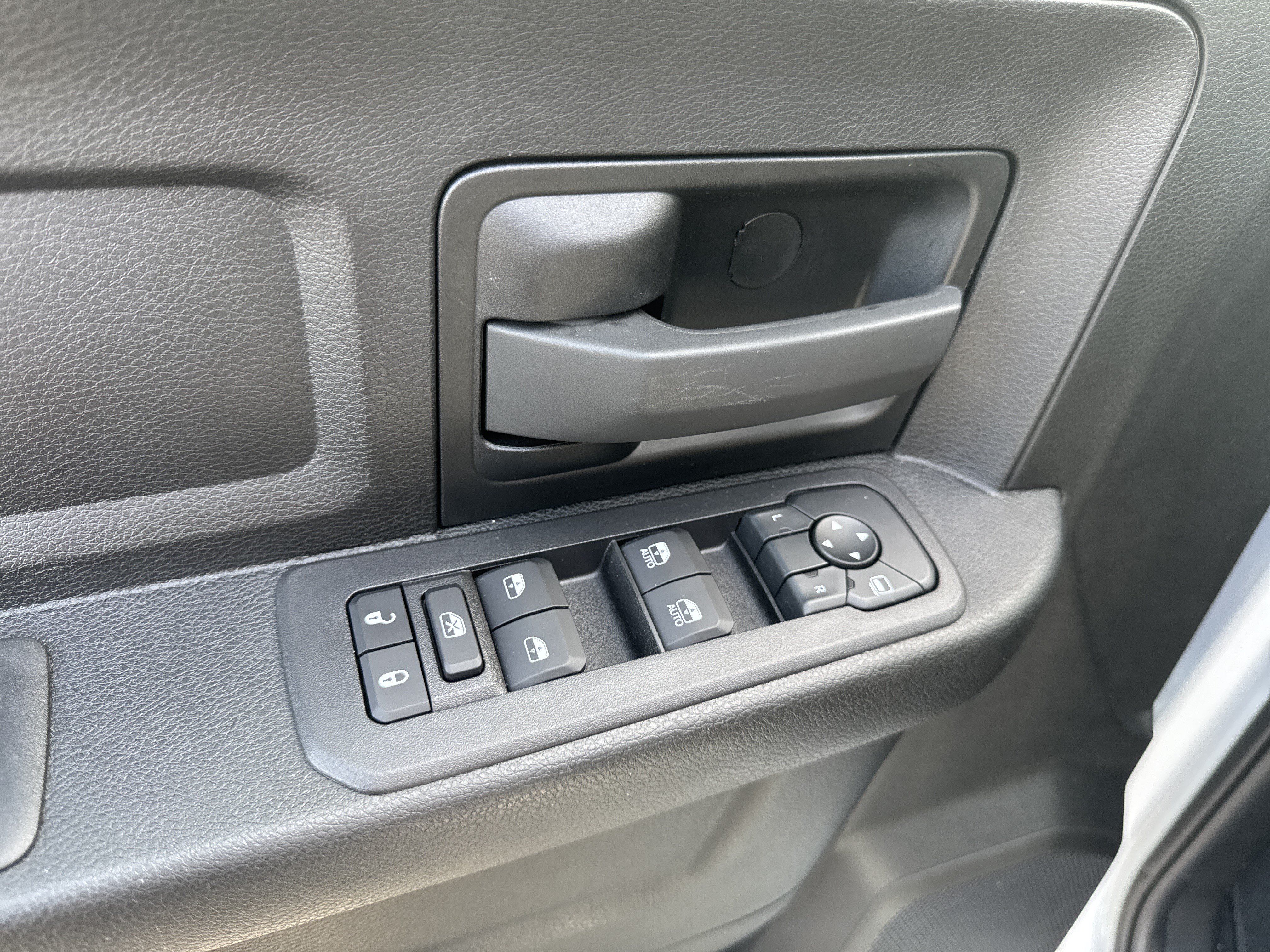 Used 2025 RAM 2500 Tradesman AWD/4WD image 12