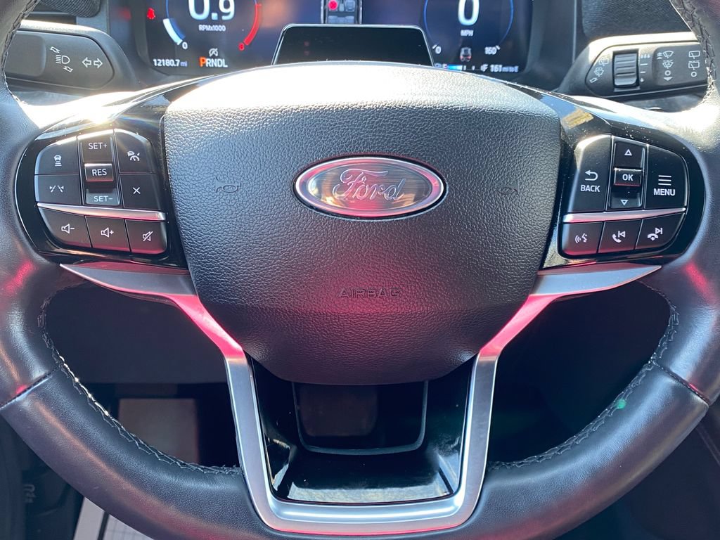 Used 2025 Ford Explorer Platinum AWD/4WD image 30