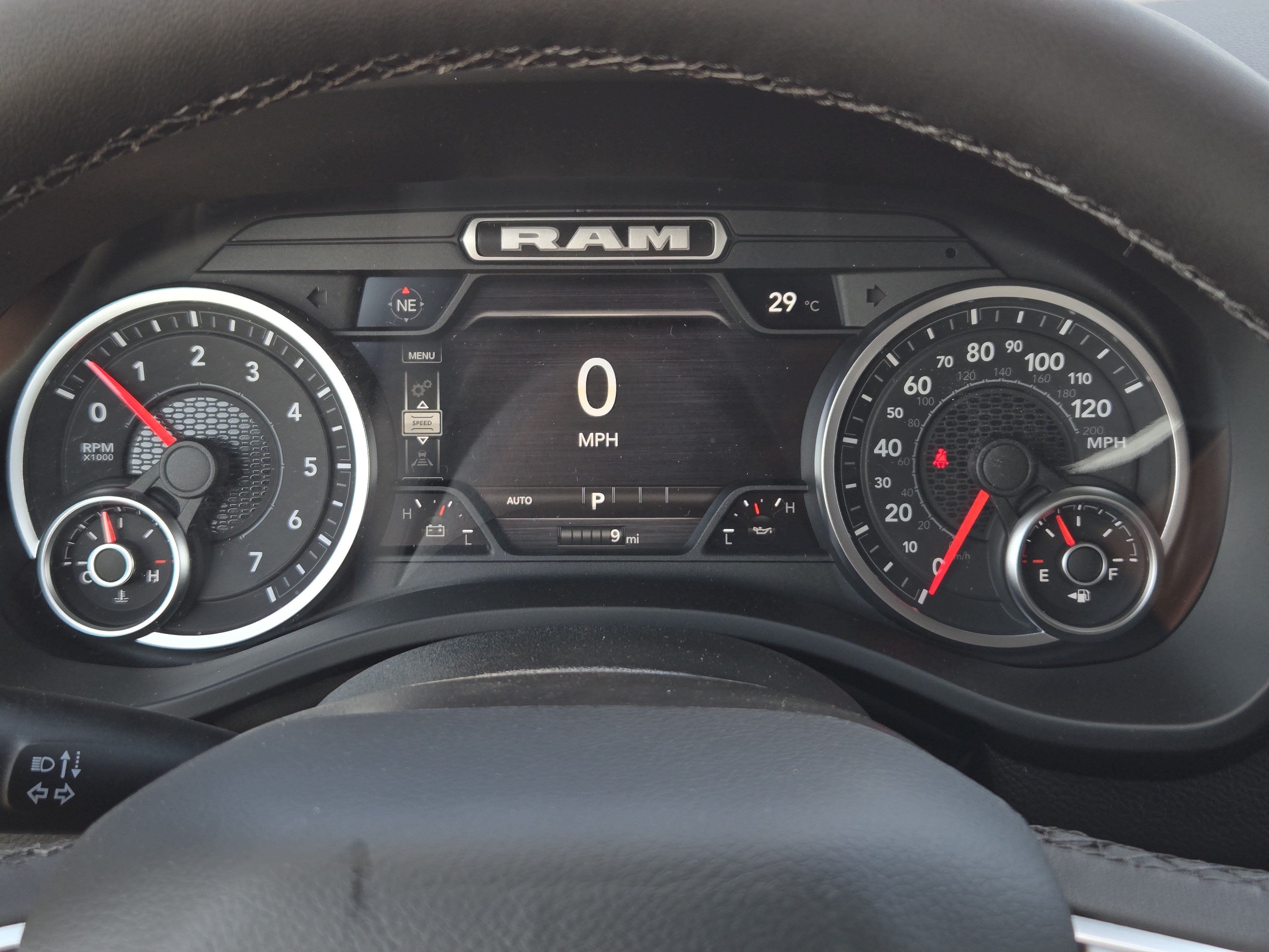 New 2026 RAM 1500 Big Horn AWD/4WD image 13