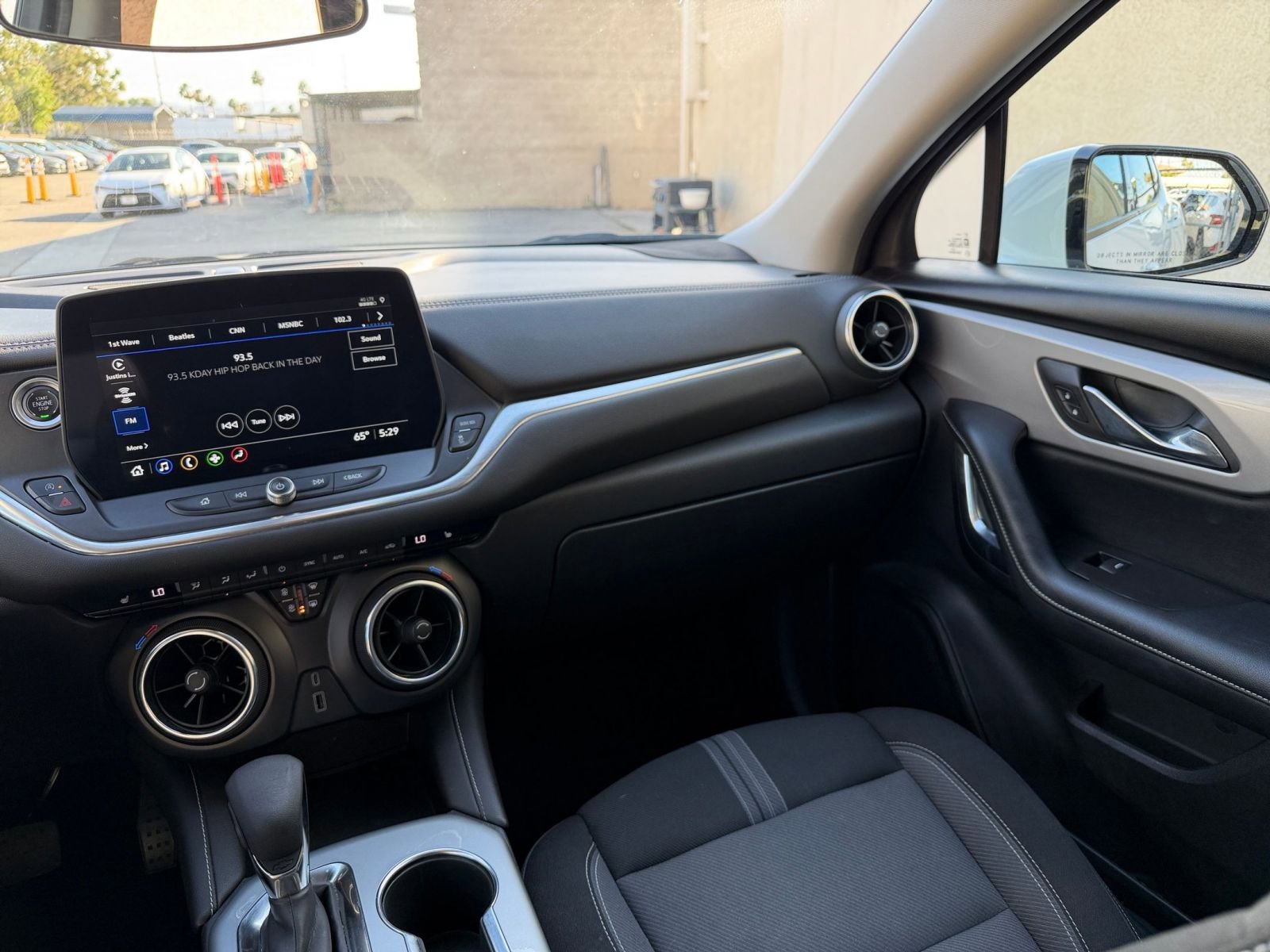 Used 2025 Chevrolet Blazer LT image 36