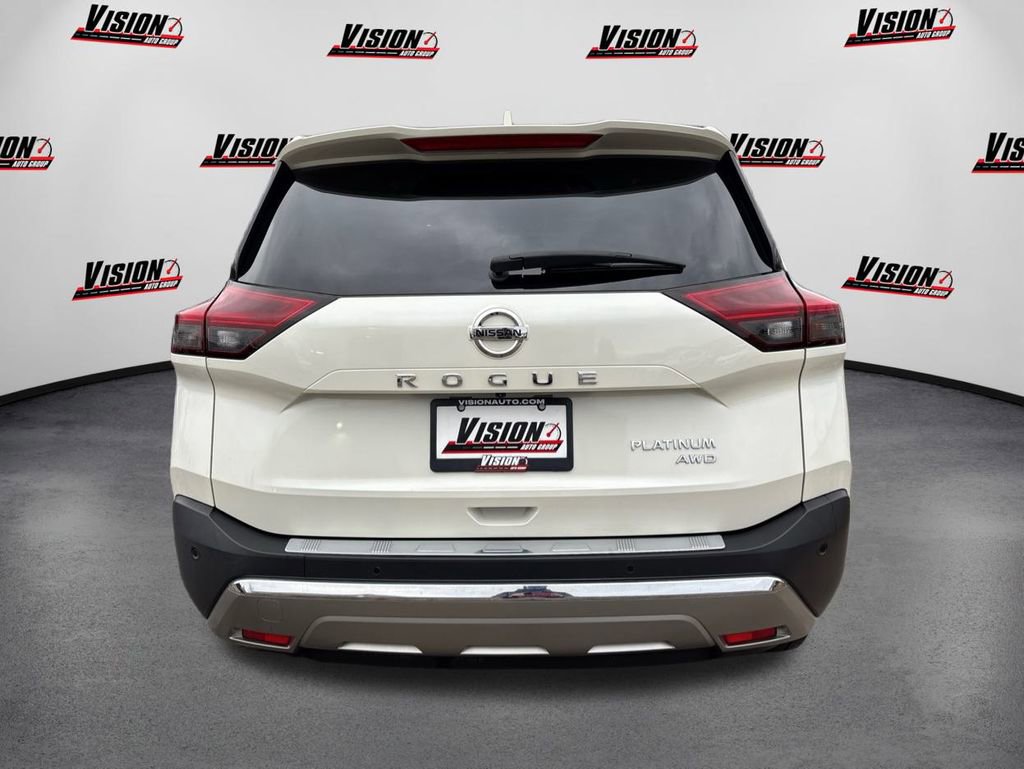 Used 2021 Nissan Rogue Platinum image 6