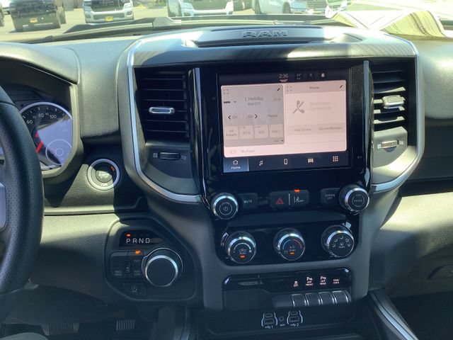 New 2026 RAM 1500 Express AWD/4WD image 17