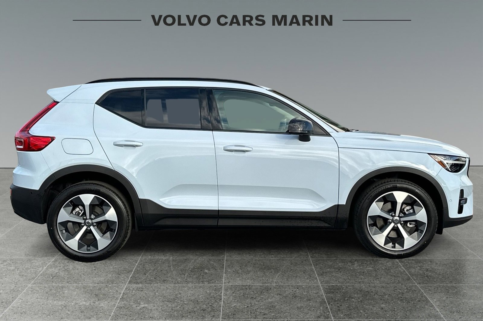 New 2026 Volvo XC40 B5 Plus w/ Protection Package Premier image 8