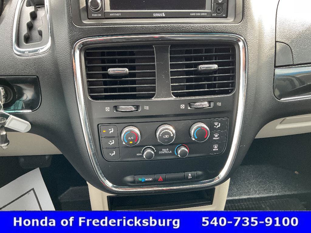 Used 2017 Dodge Grand Caravan SXT FWD image 37