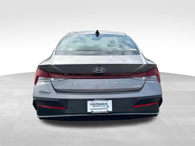 Used 2024 Hyundai Elantra Limited FWD video 4