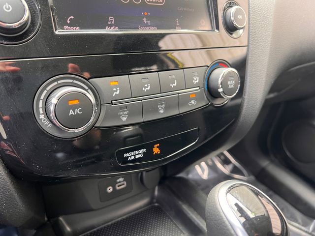 Used 2020 Nissan Rogue Sport S image 24