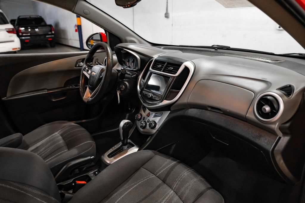 Used 2018 Chevrolet Sonic LT FWD image 12