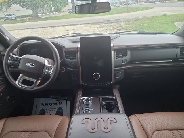 Used 2023 Ford Expedition King Ranch image 2