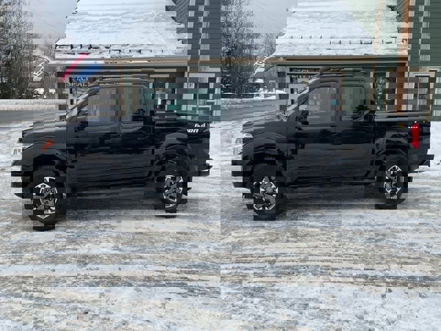 Used 2017 Nissan Frontier PRO-4X w/ Pro-4x Luxury Package image 2