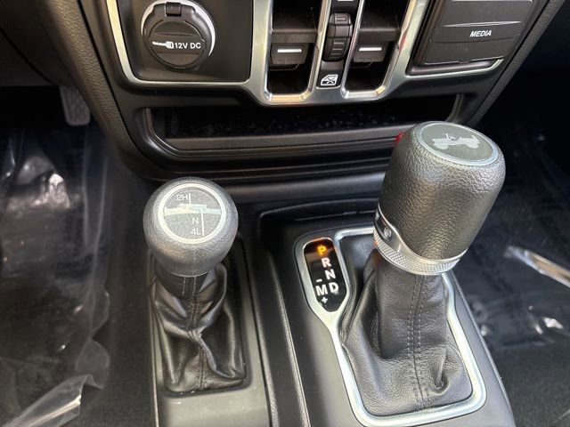 Used 2022 Jeep Wrangler Unlimited Sport image 36