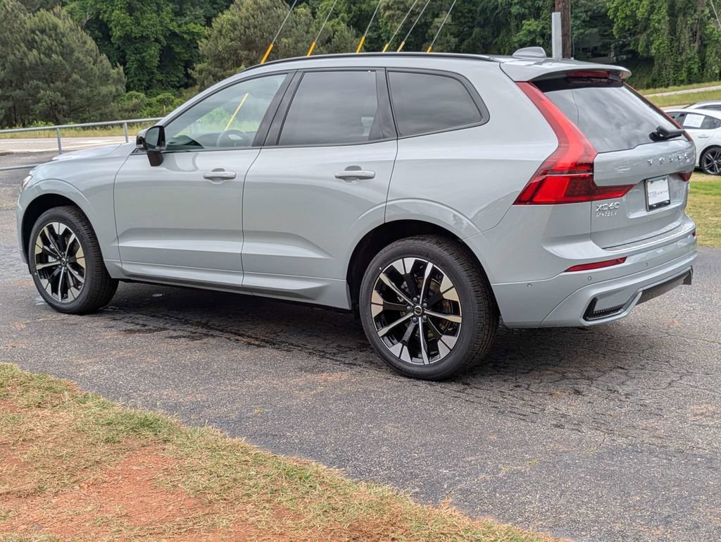 Used 2026 Volvo XC60 B5 Plus w/ Protection Package Premier AWD/4WD image 4