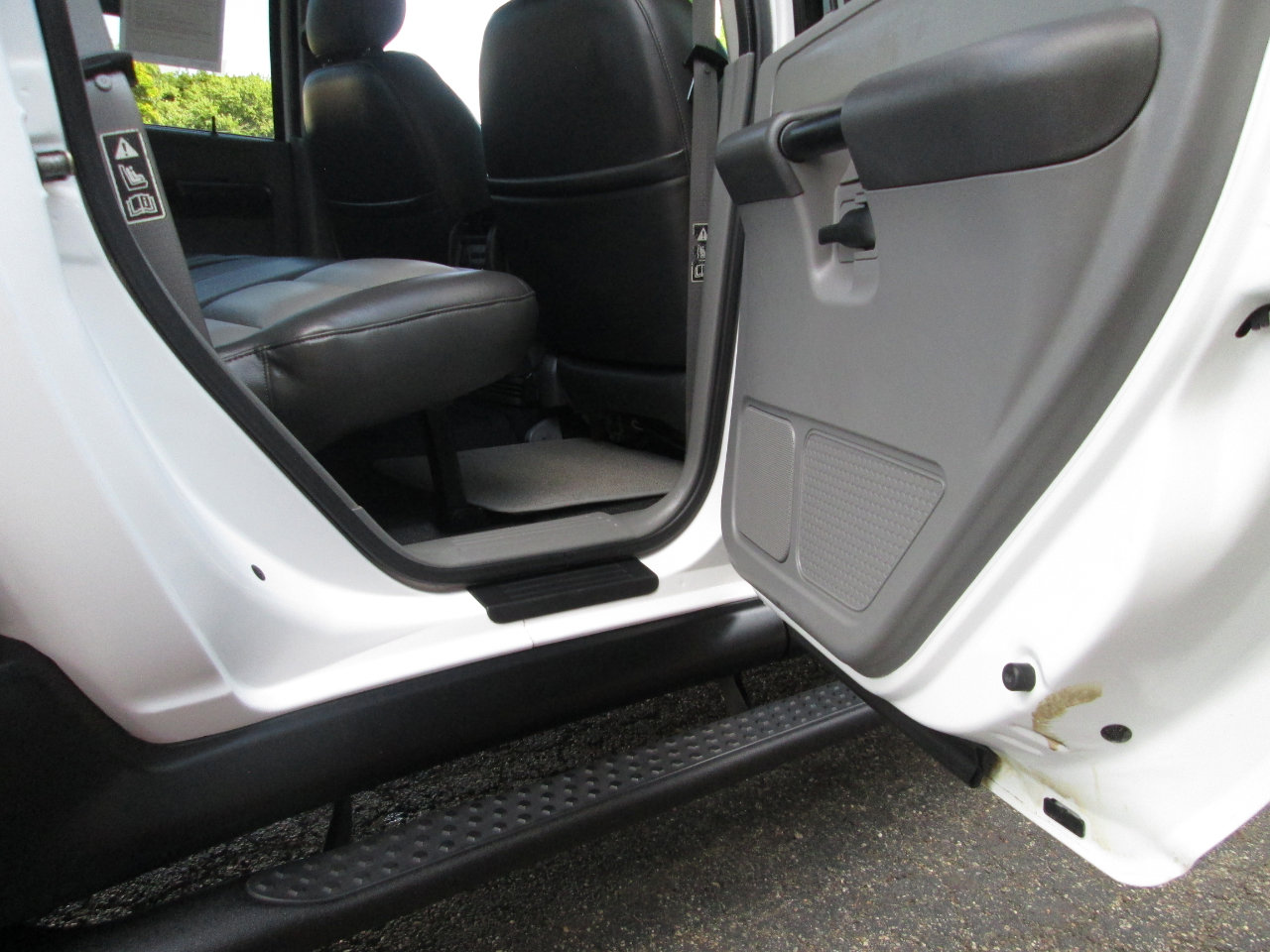 Used 2003 Ford Explorer Sport Trac XLT image 30