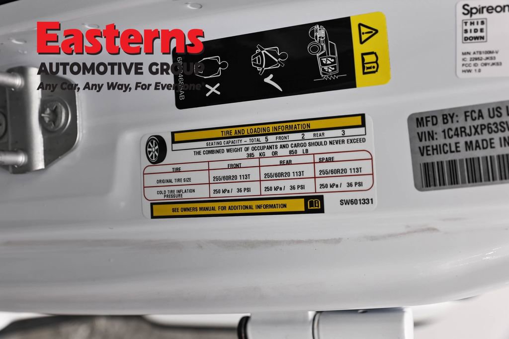 Used 2025 Jeep Wrangler Unlimited Sahara image 35