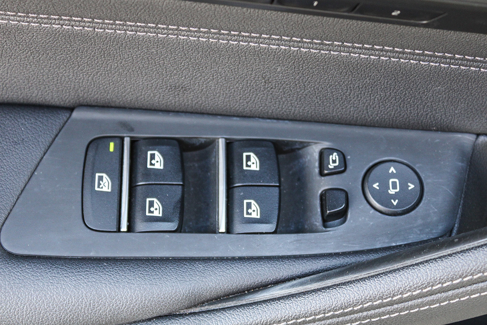 Certified 2023 BMW 540i w/ M Sport Package image 20