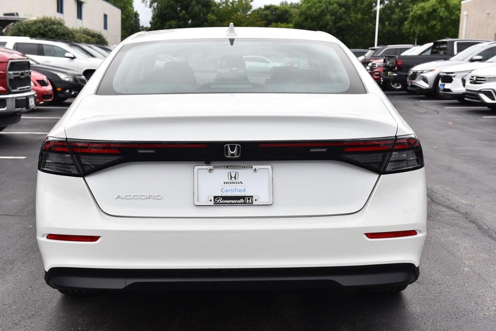 Certified 2023 Honda Accord EX image 6