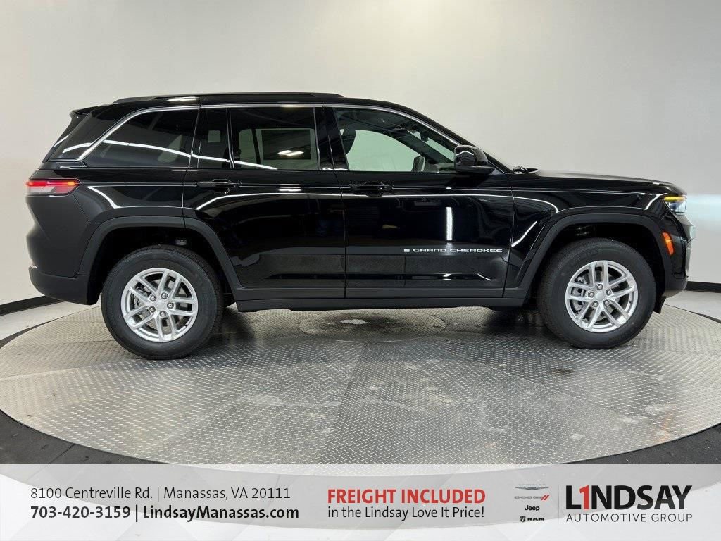 New 2025 Jeep Grand Cherokee Laredo X w/ Luxury Tech Group I image 3