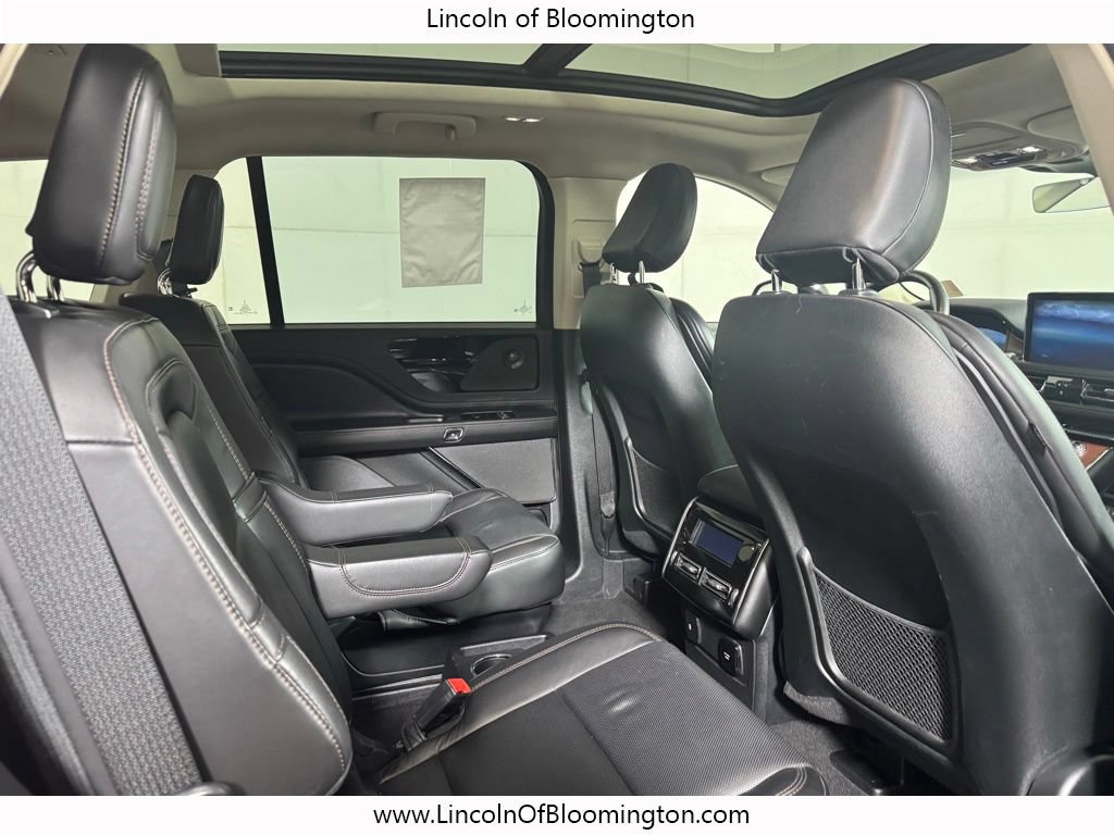 Certified 2022 Lincoln Aviator Reserve w/ Elements Package Plus AWD/4WD image 17