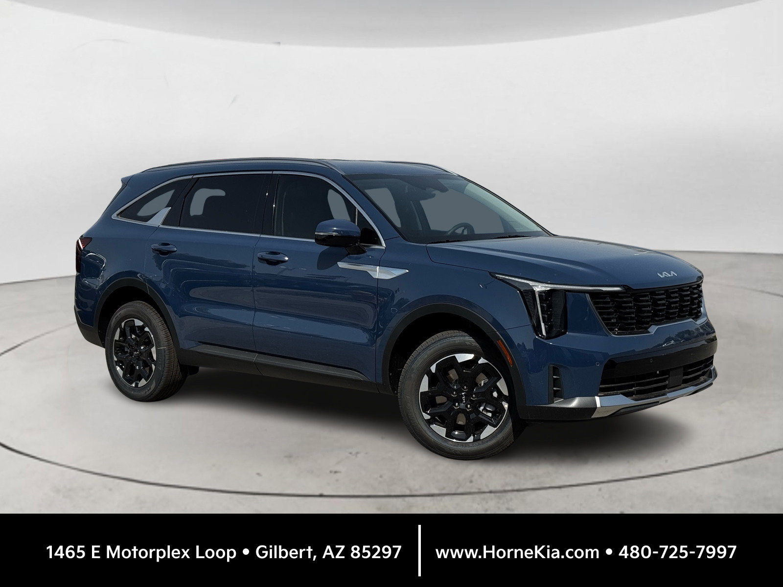 New 2025 Kia Sorento S