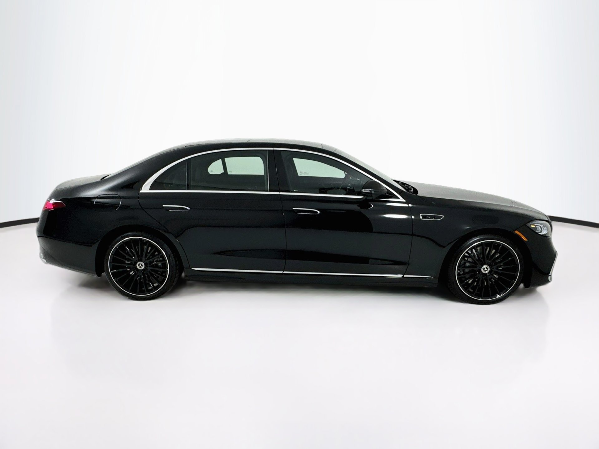 New 2027 Mercedes-Benz S 580 4MATIC Sedan image 9