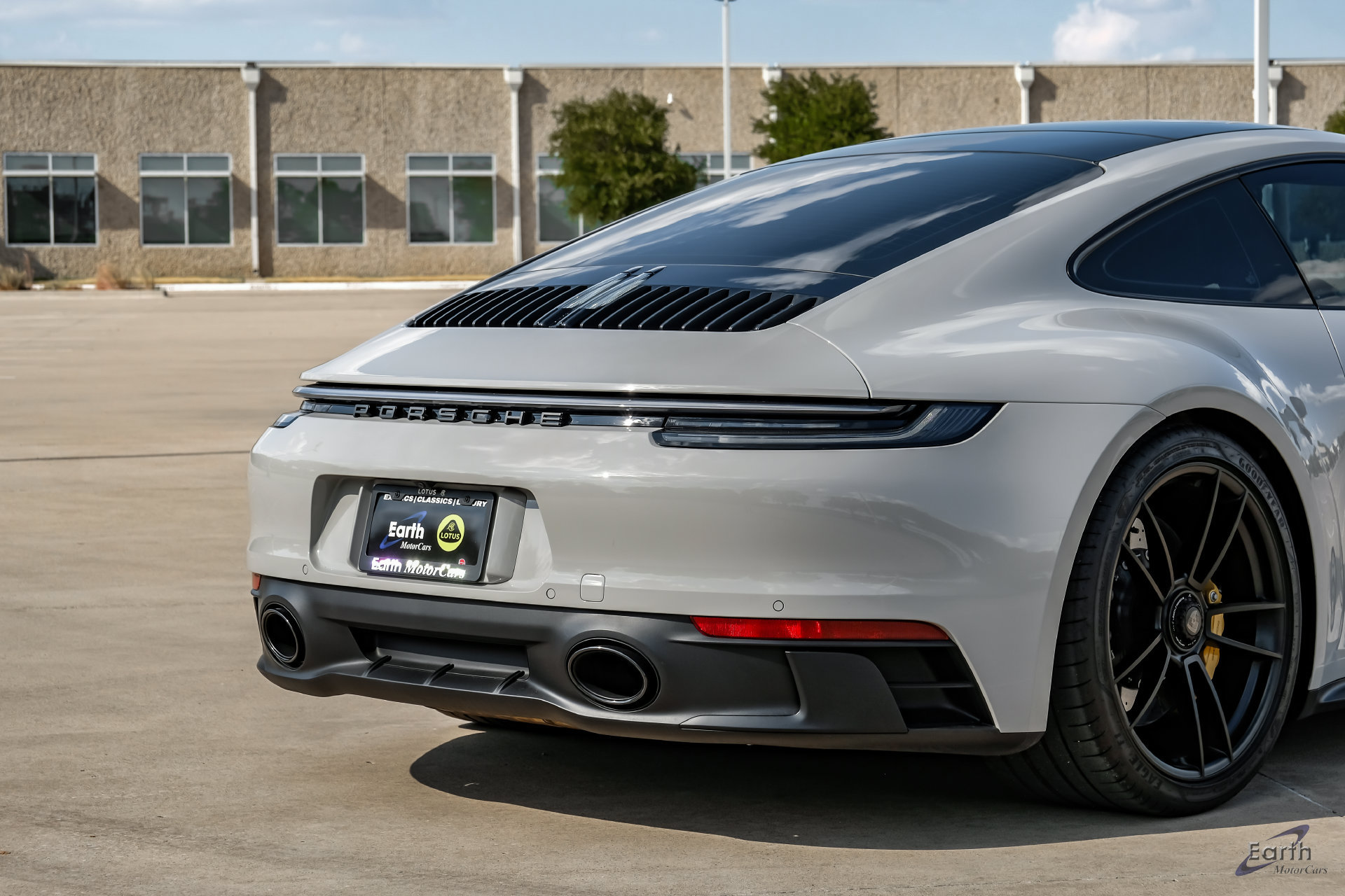 Used 2024 Porsche 911 Carrera GTS RWD image 17