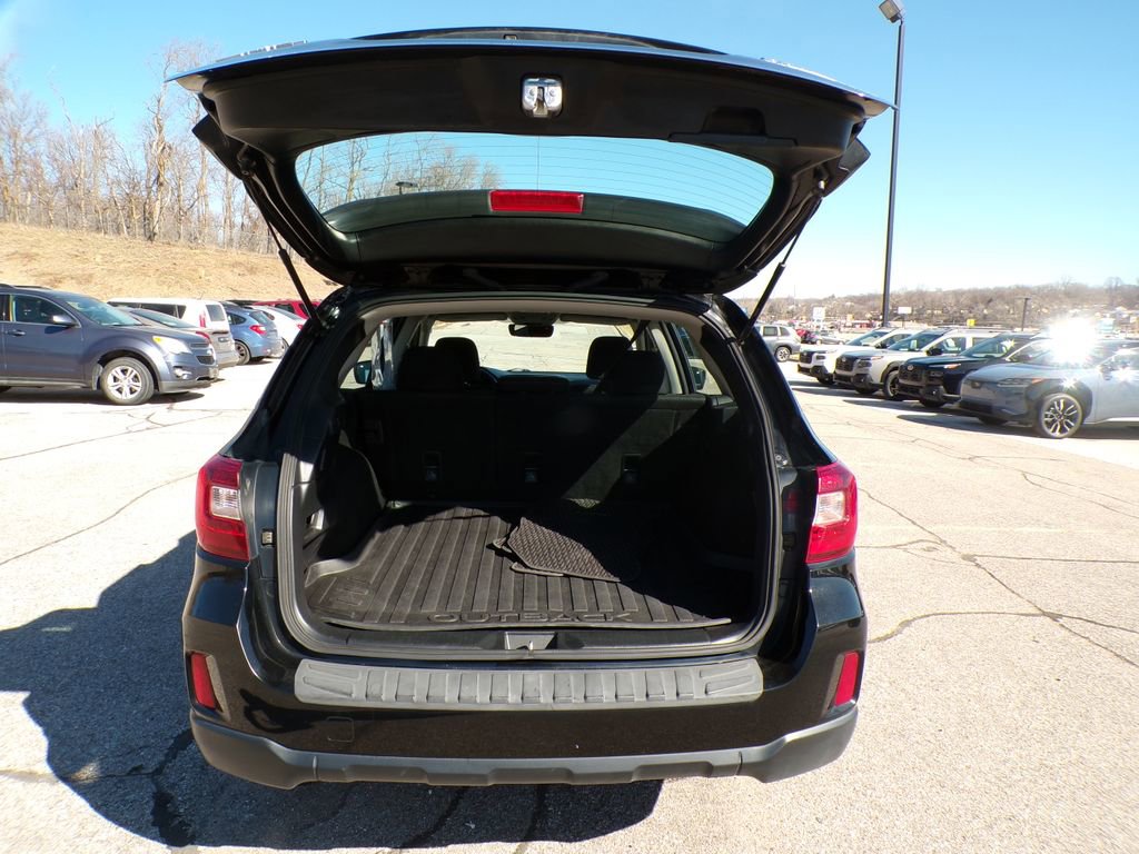 Used 2017 Subaru Outback 2.5i w/ Popular Package #2 image 8