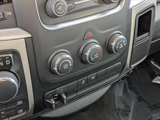 Used 2017 RAM 1500 Classic SLT image 12