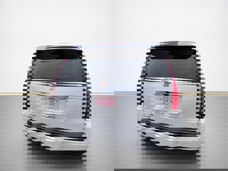 Used 2017 Cadillac Escalade Luxury image 5